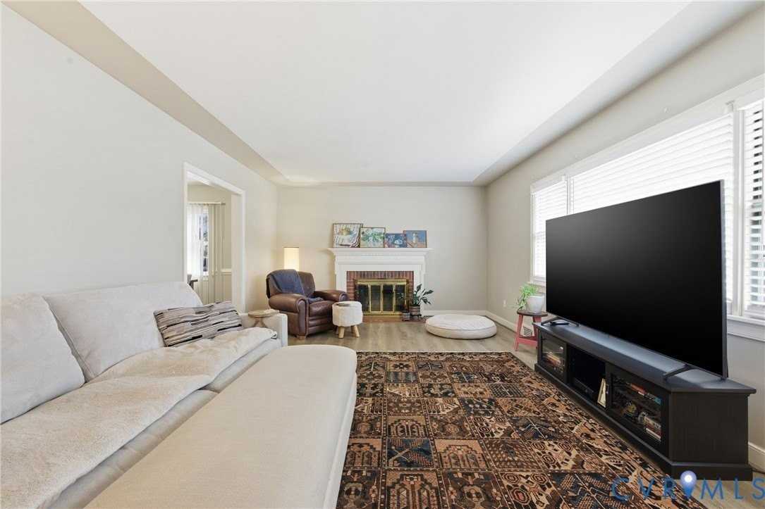 4910 Monumental St - Photo 4 of 21