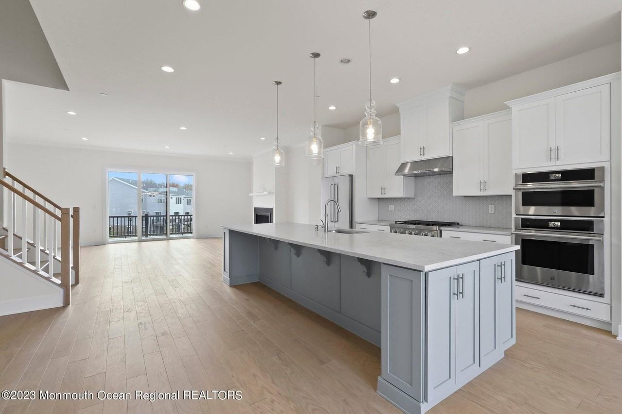 3 Valiant Ct - Photo 6 of 42