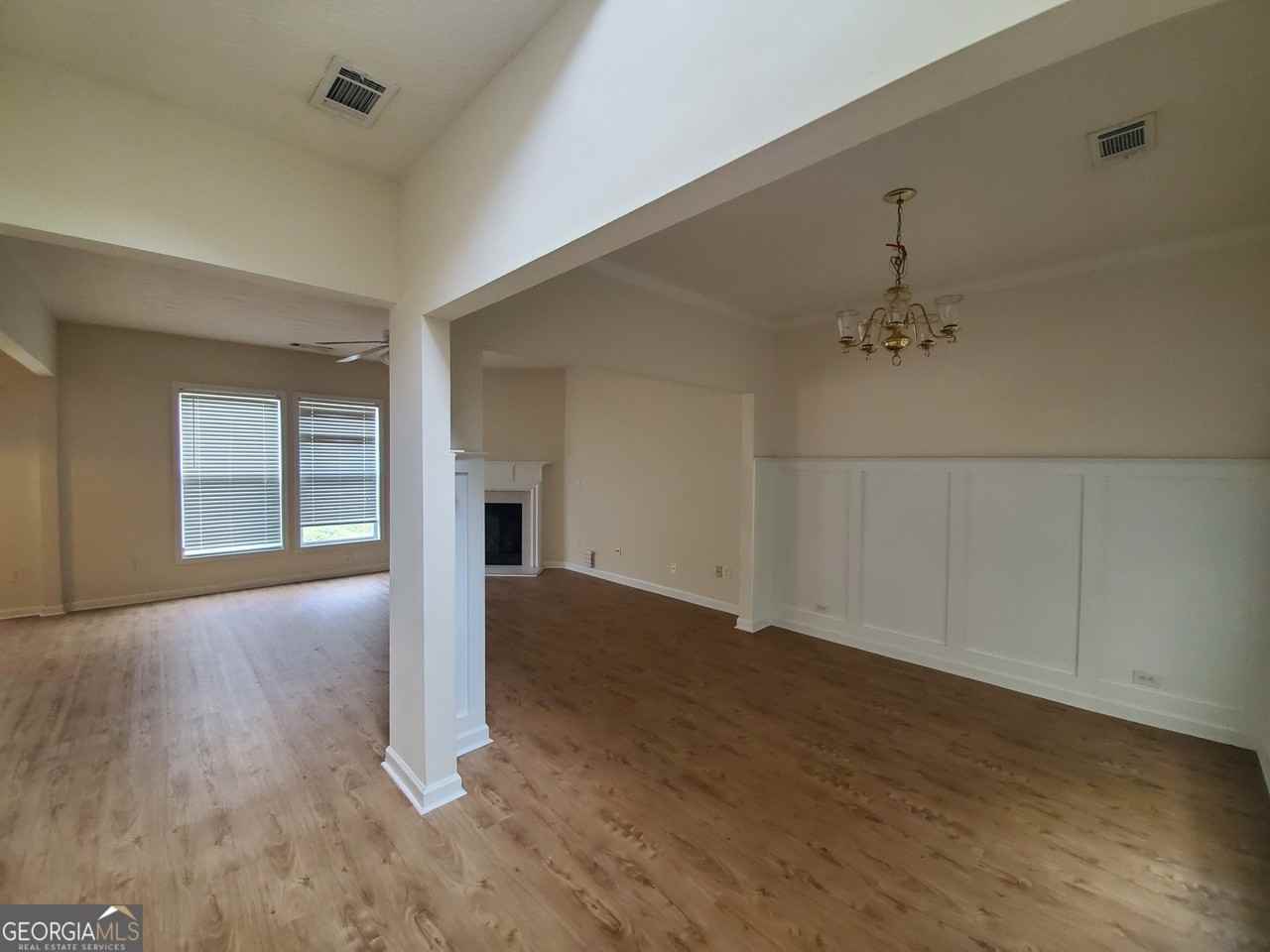 1592 Thornwick Trce - Photo 3 of 12