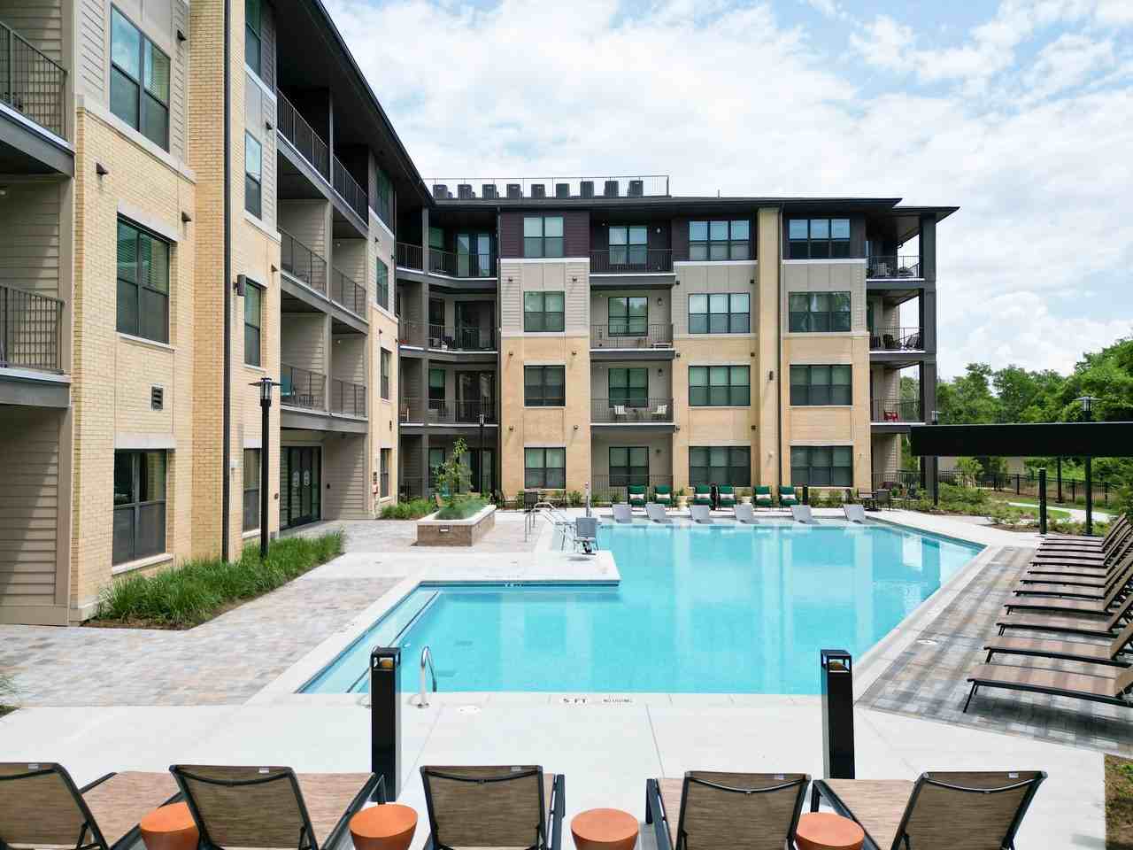 District at Riverside Apartments - Photo 3 of 50