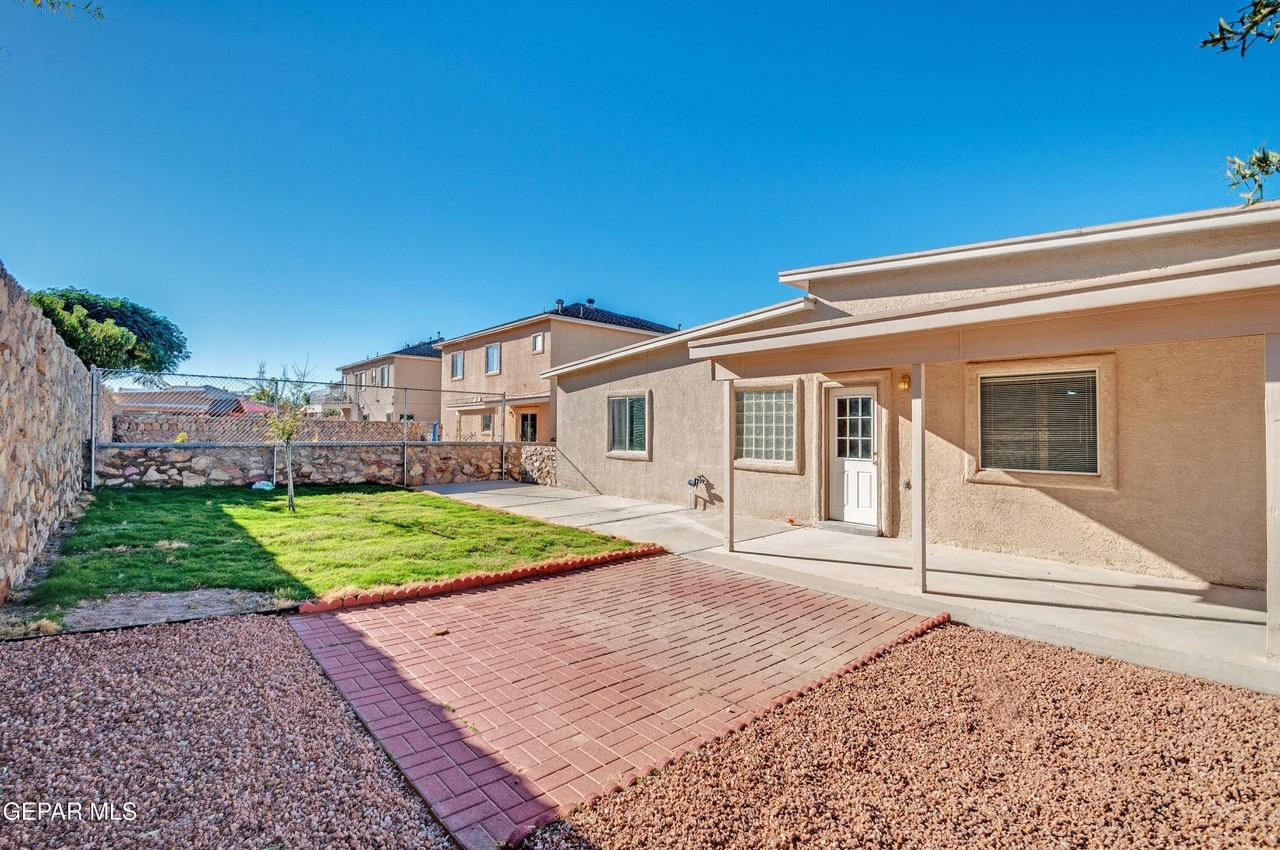 316 De Palma Pl - Photo 4 of 24