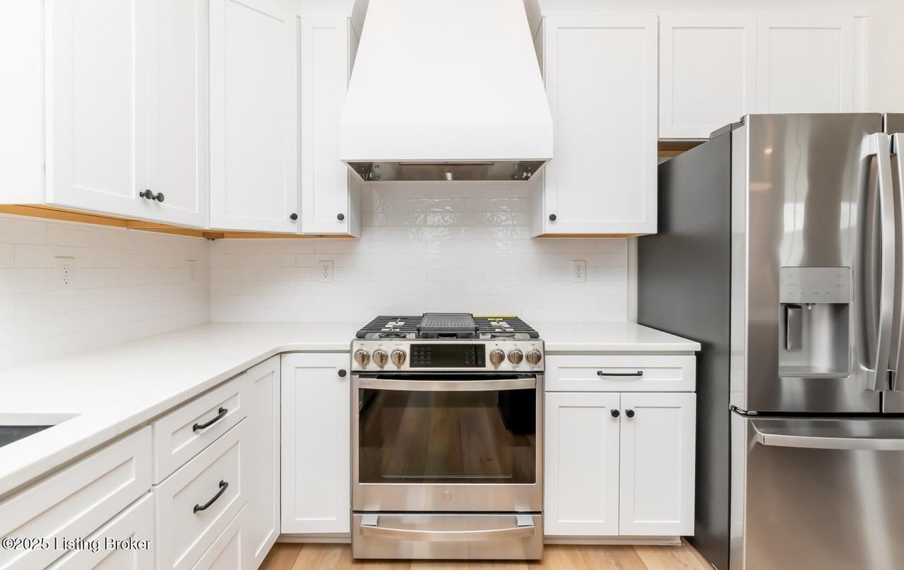 6100 Passionflower Dr Apt 101 #101 - Photo 7 of 50