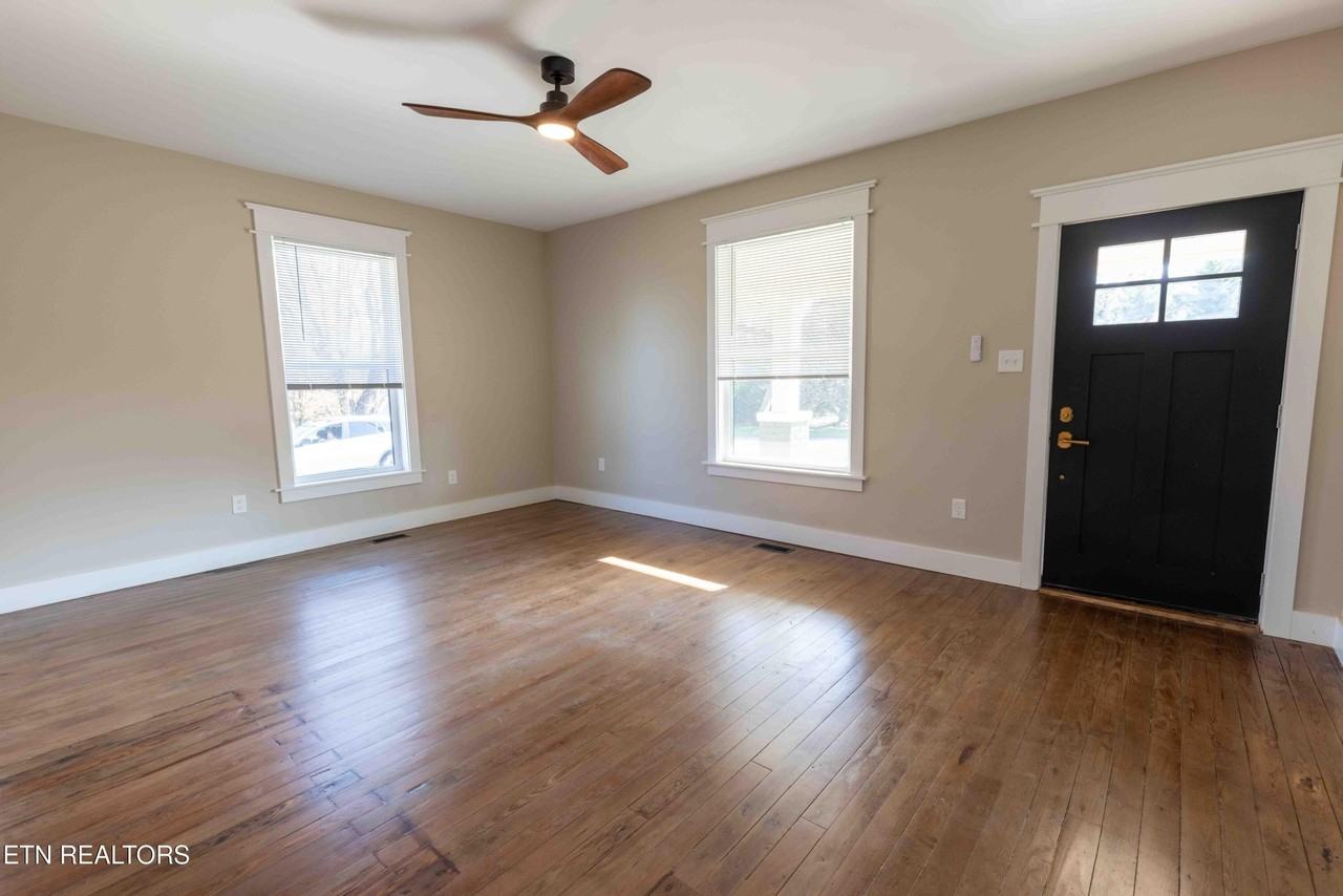 221 E Ford Valley Rd - Photo 6 of 21