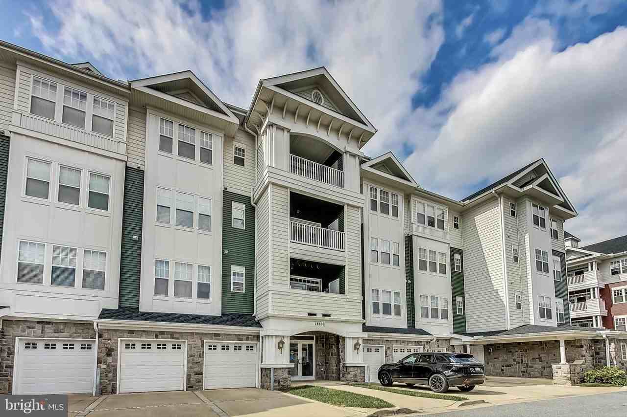 13901 Belle Chasse Blvd - Photo 3 of 39