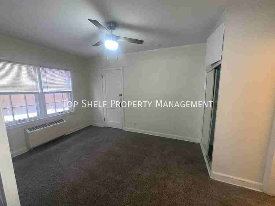 2303 E 9th St #2 - Photo 4 of 6