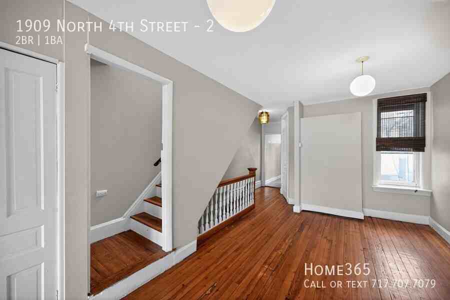 1909 N 4th St #2 - Photo 3 of 17