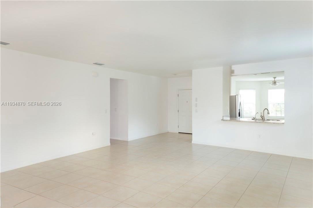 2802 40th St Sw - Photo 5 of 14