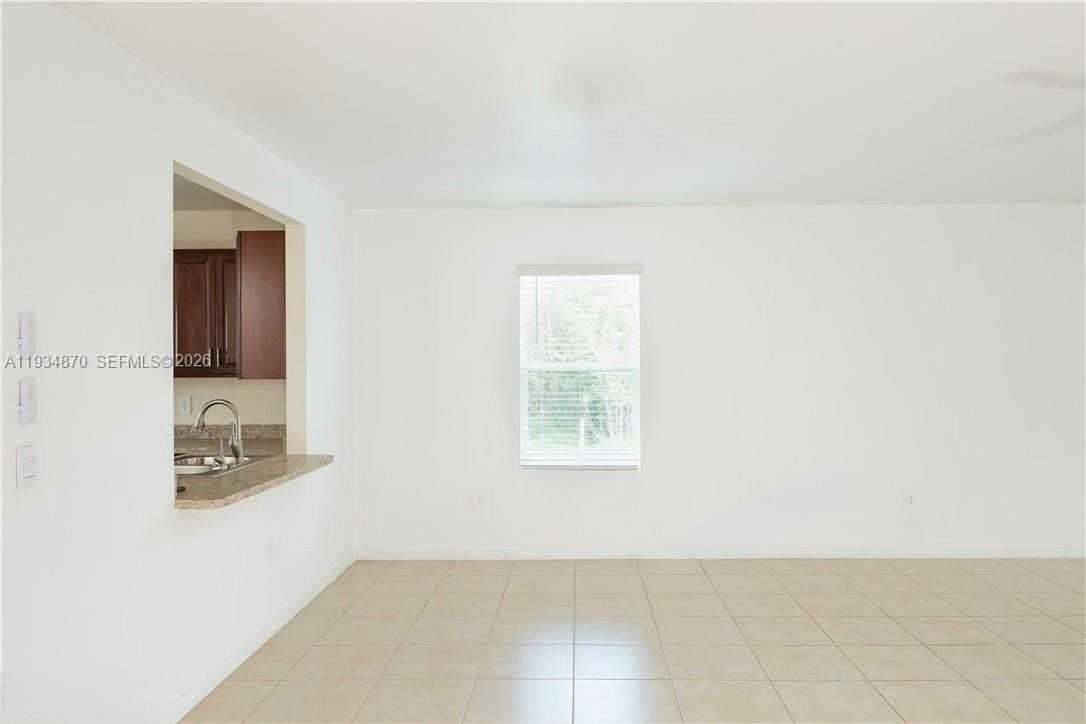 2802 40th St Sw - Photo 6 of 14