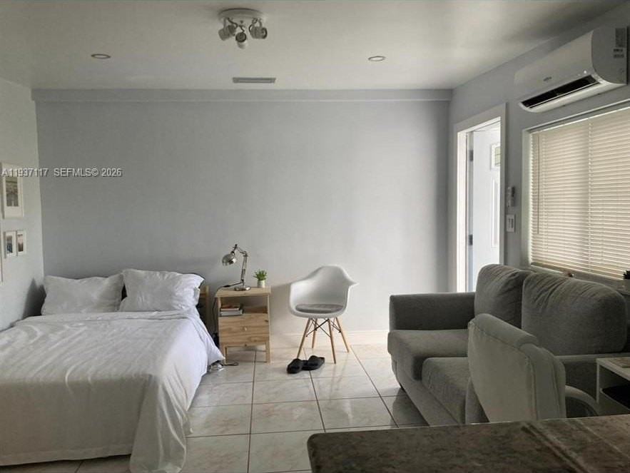 11860 Sw 35th St #1 - Photo 3 of 7