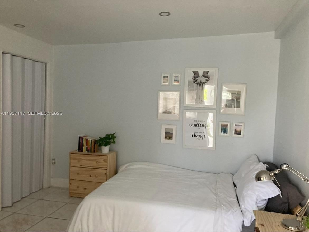 11860 Sw 35th St #1 - Photo 6 of 7