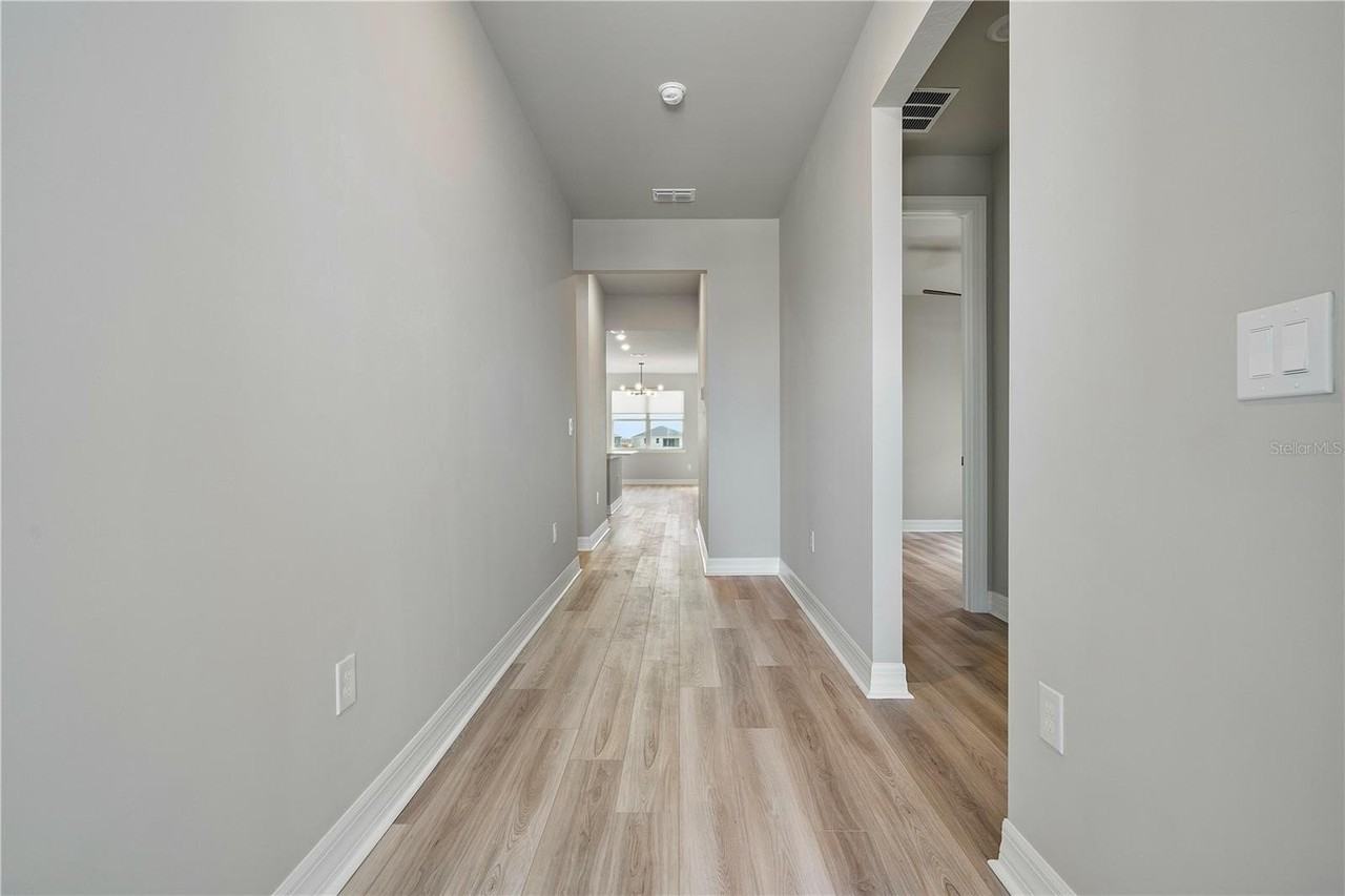 16431 Settlers Way - Photo 3 of 49