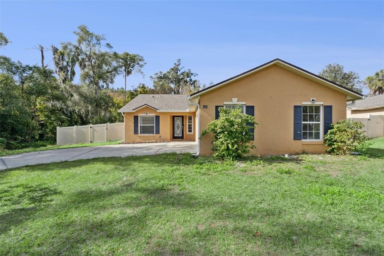 103 N Sparkman Ave - Photo 2 of 20