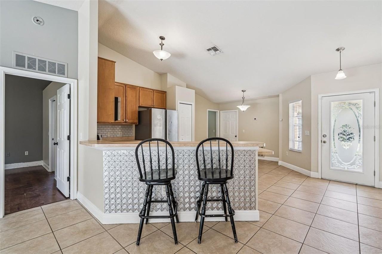 103 N Sparkman Ave - Photo 4 of 20