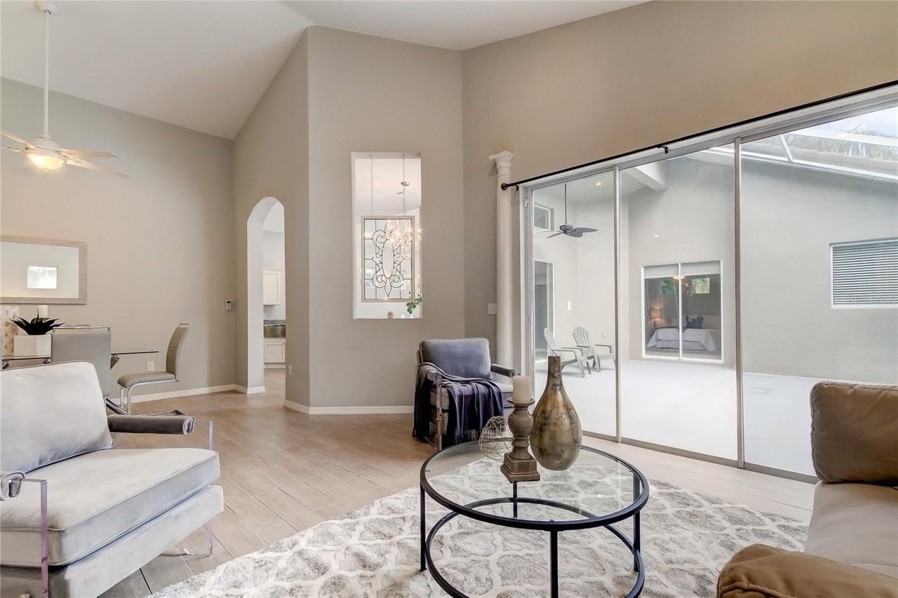 4789 Pebble Brook Dr - Photo 3 of 38