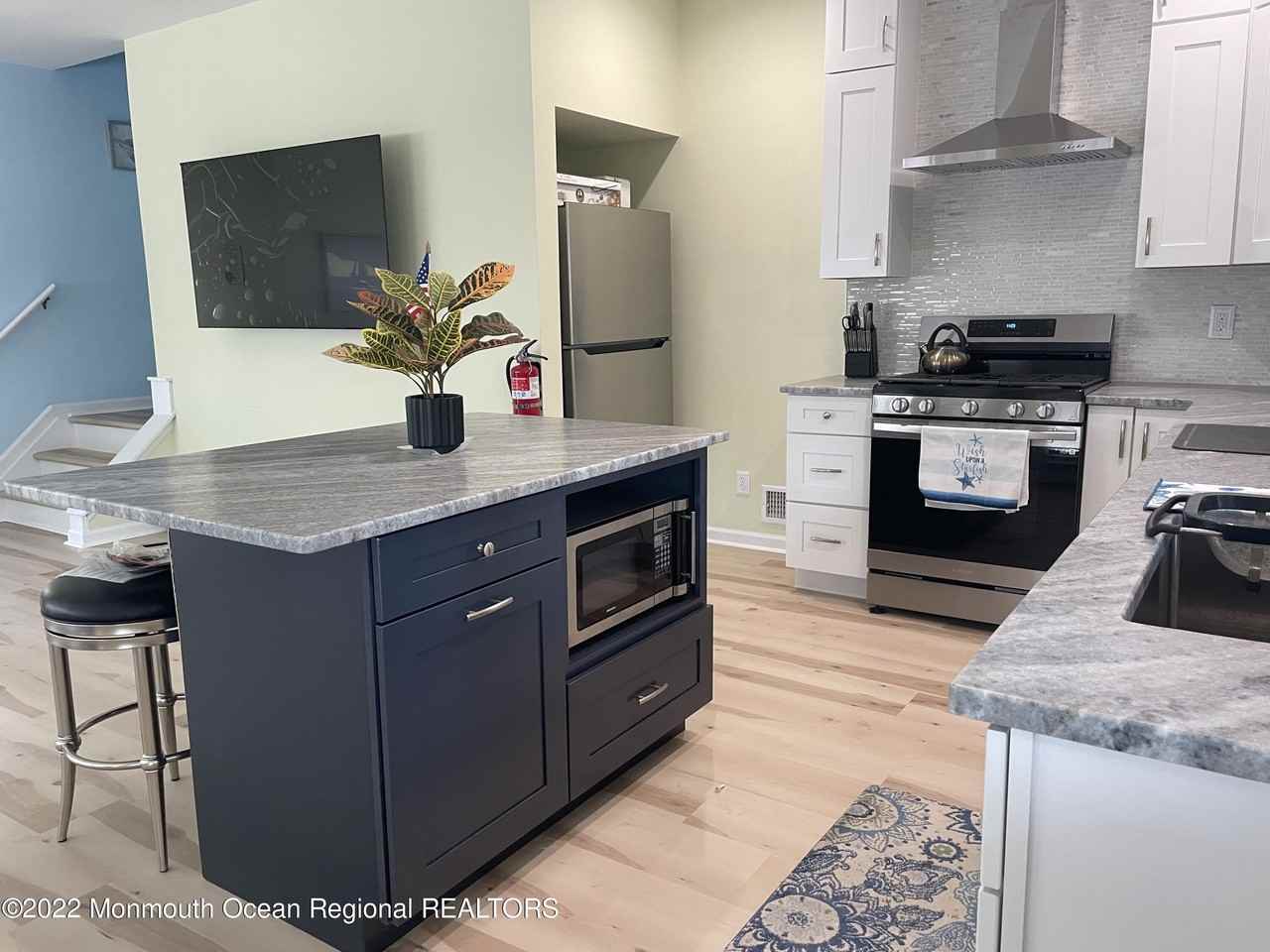 68 E Pacific Way - Photo 6 of 13