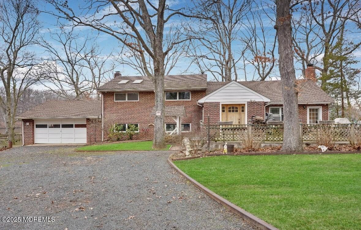 207 Lakeside Ave - Photo 6 of 17