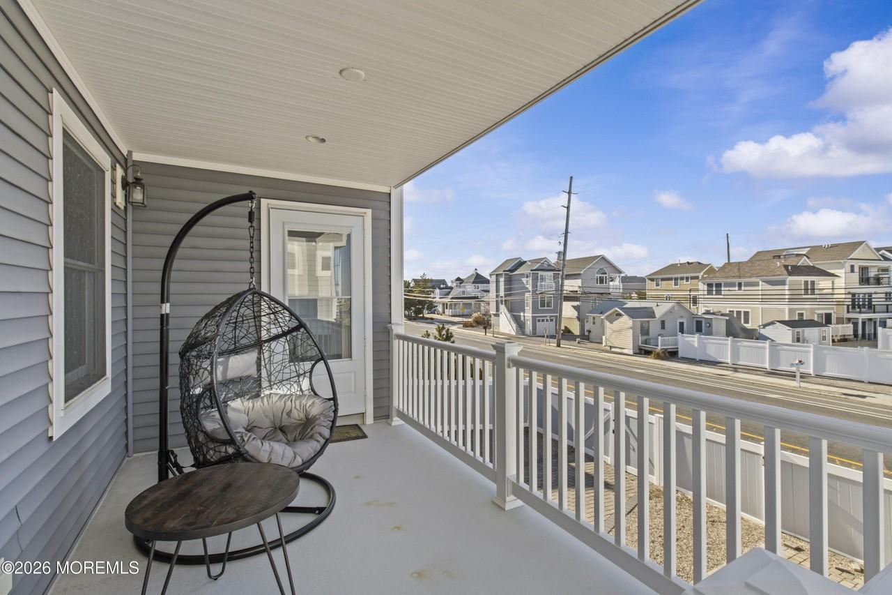 447 Highway 35 N - Photo 5 of 39