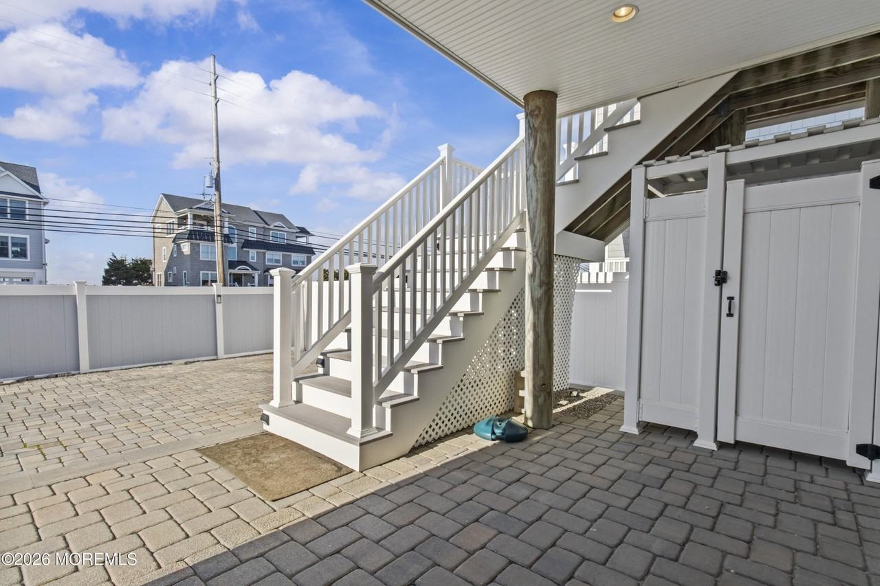 447 Highway 35 N - Photo 6 of 39