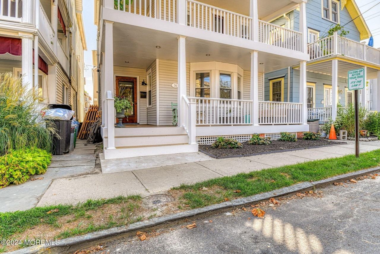36 Heck Ave - Photo 2 of 35