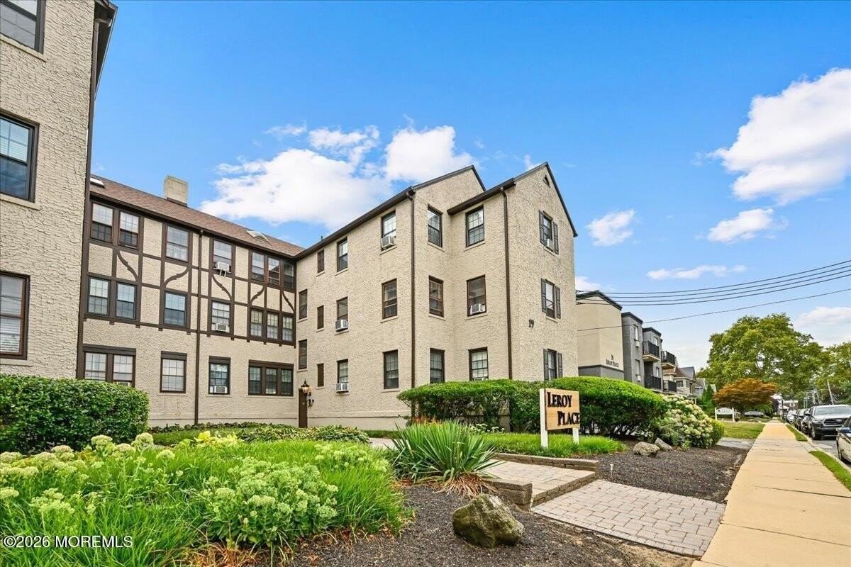 17 Leroy Pl Apt 3b #3B - Photo 4 of 38