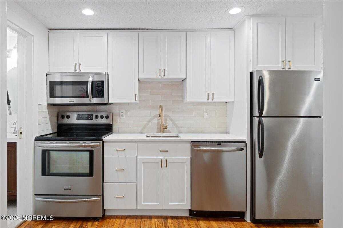 17 Leroy Pl Apt 3b #3B - Photo 6 of 38