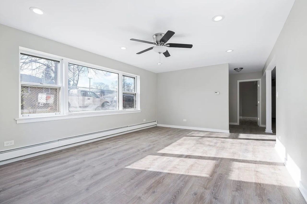 5358 S Narragansett Ave Unit 1 #1 - Photo 2 of 14