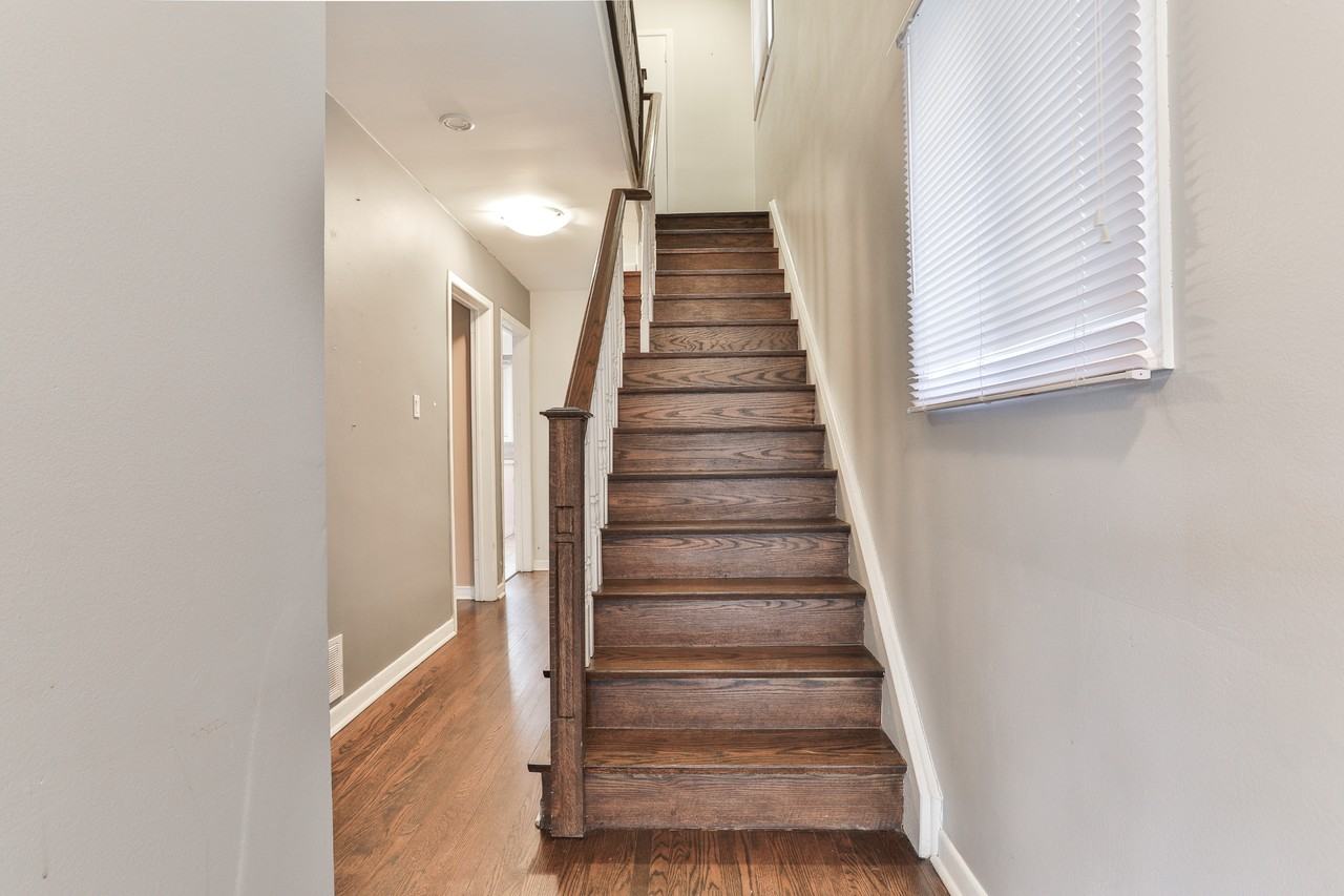 116A Donlands Ave - Photo 5 of 11