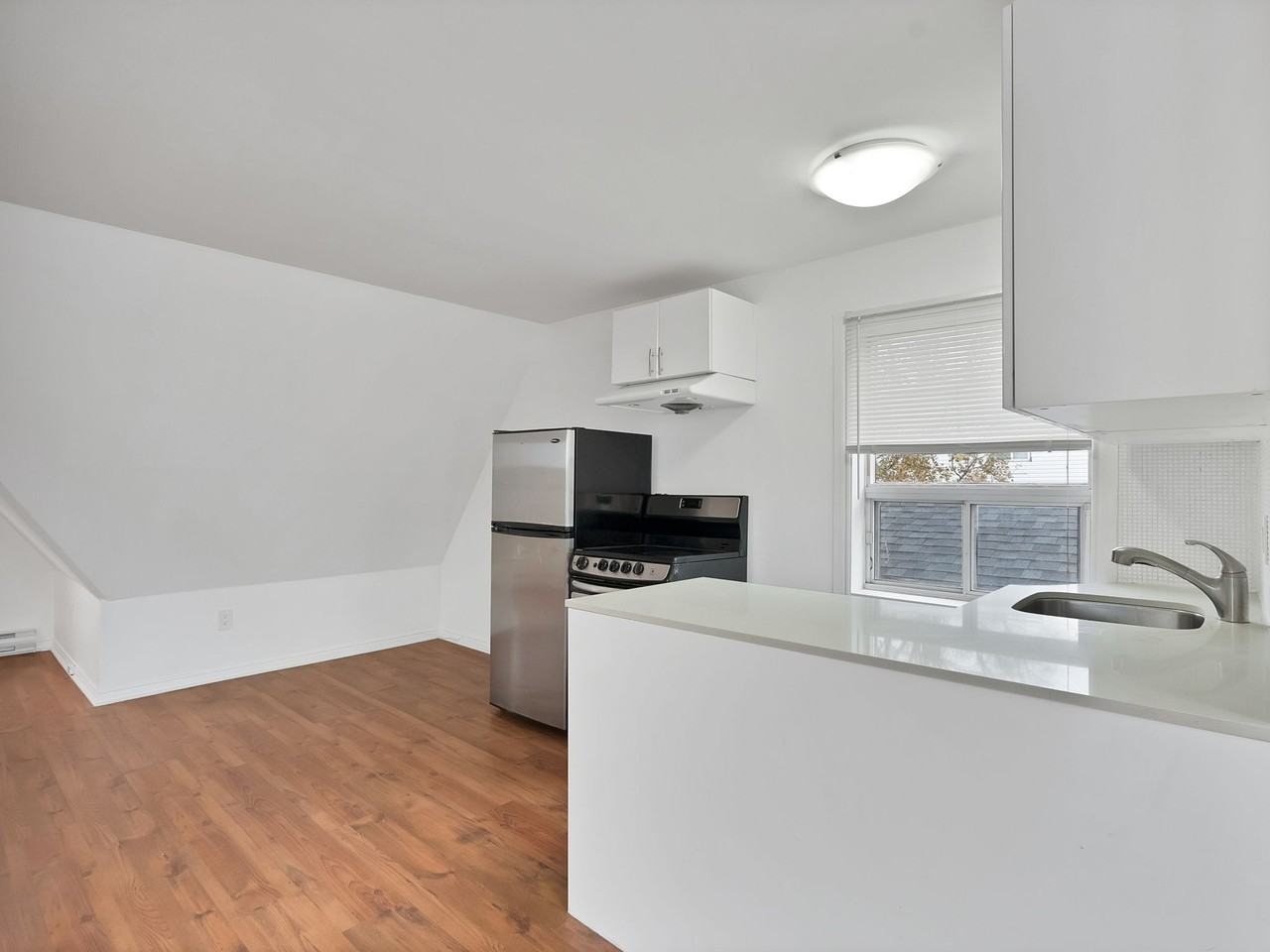 105 Galt Ave - Photo 6 of 13