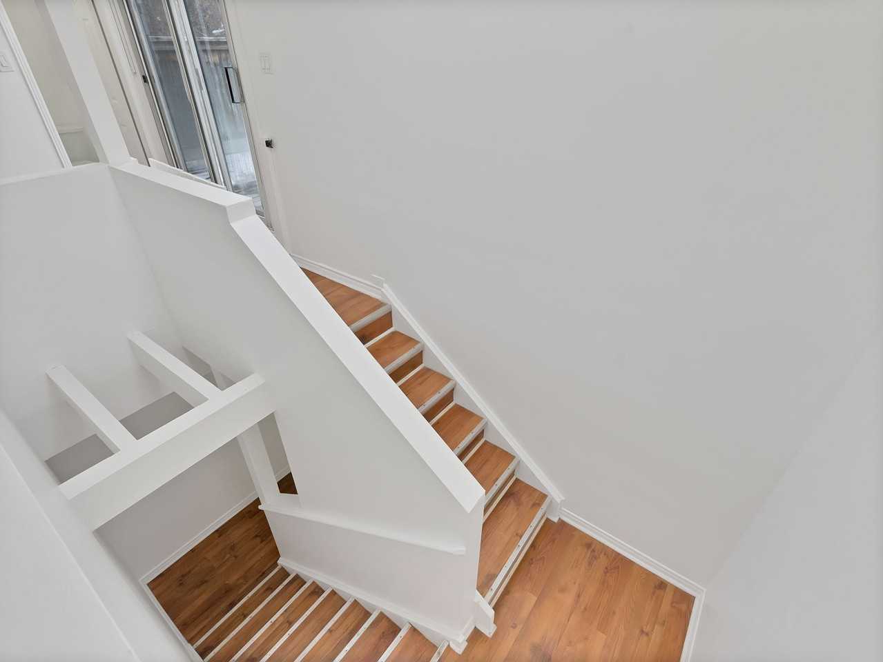 105 Galt Ave - Photo 7 of 13