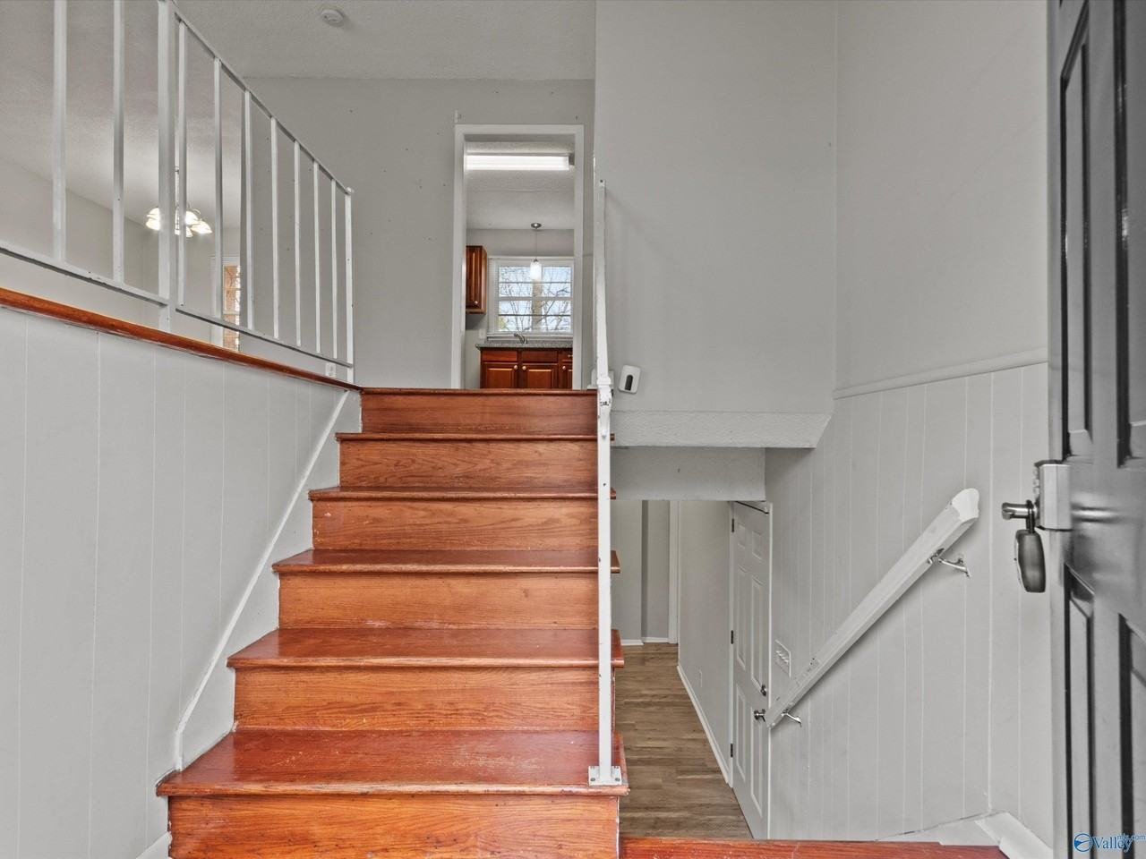 3912 Neptune Dr Nw - Photo 4 of 23