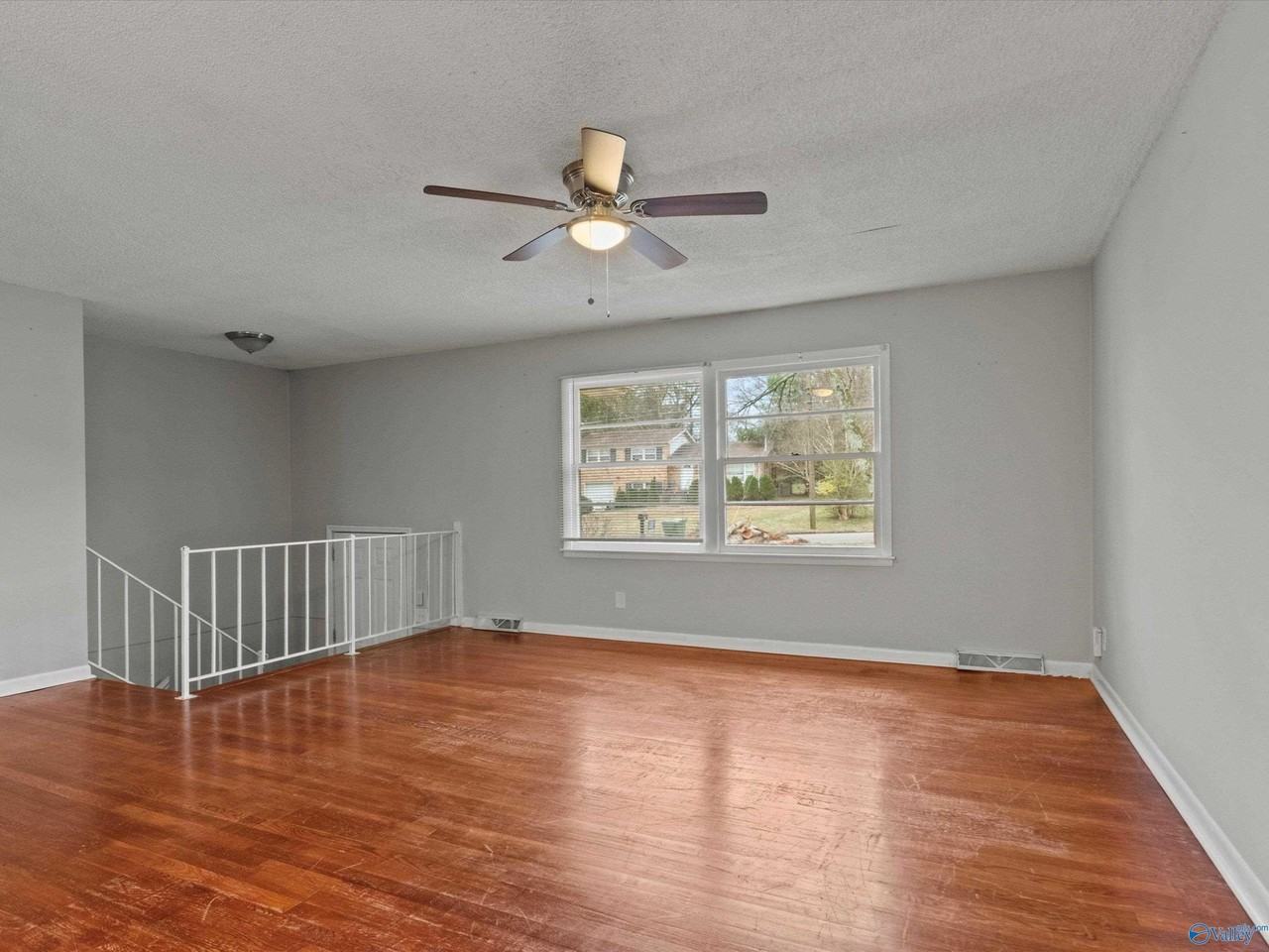 3912 Neptune Dr Nw - Photo 6 of 23