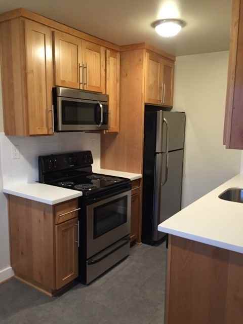 Lombardy Apartments - Photo 5 of 31