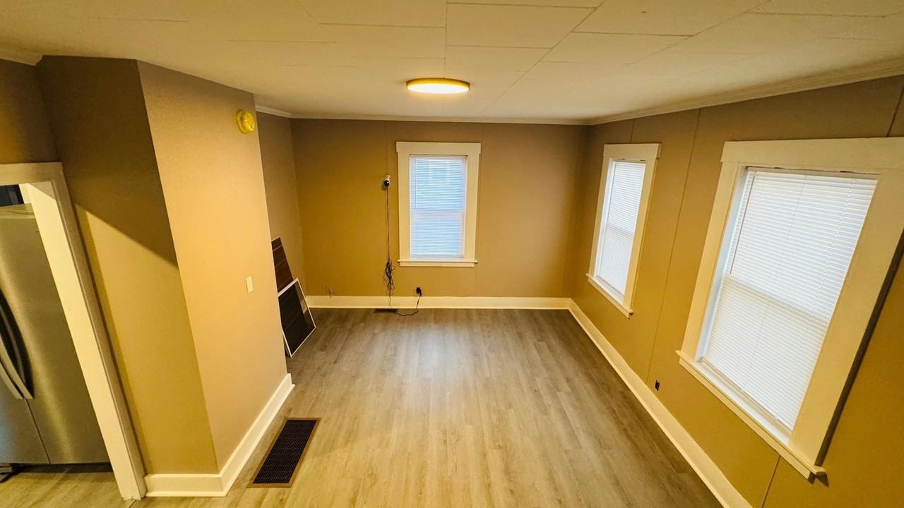 7 Charles St - Photo 5 of 9