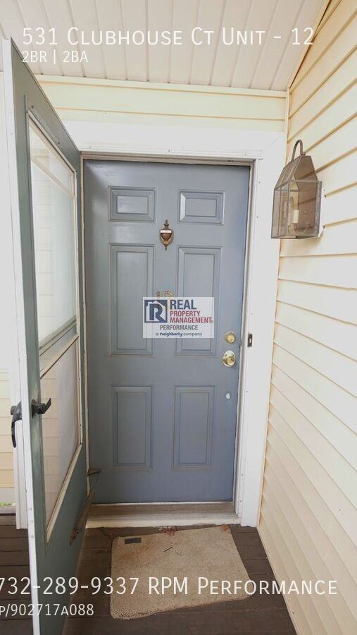 531 Clubhouse Ct #12 - Photo 4 of 26