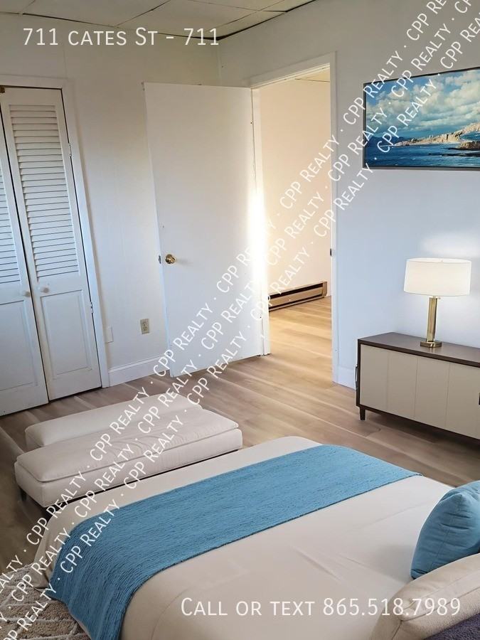 711 Cates St #711 - Photo 2 of 8