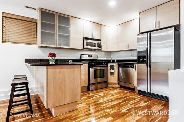 4946 N Spaulding Ave #G - Photo 3 of 11