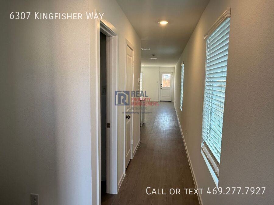 6307 Kingfisher Way - Photo 3 of 23
