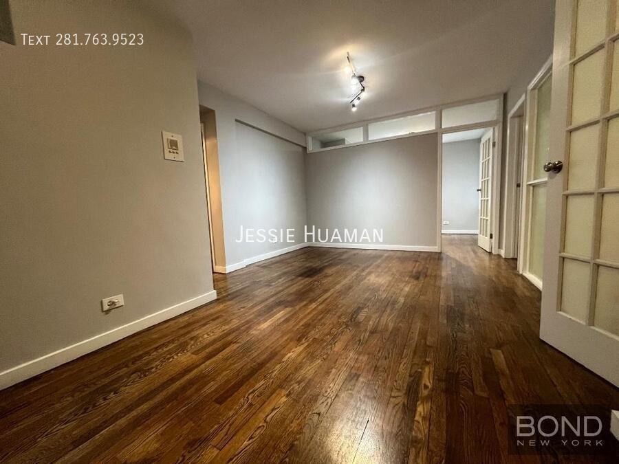 340 E 58th St #2 - Photo 2 of 17