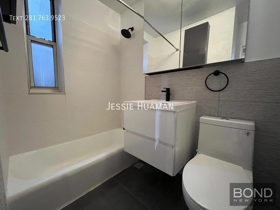 340 E 58th St #2 - Photo 5 of 17