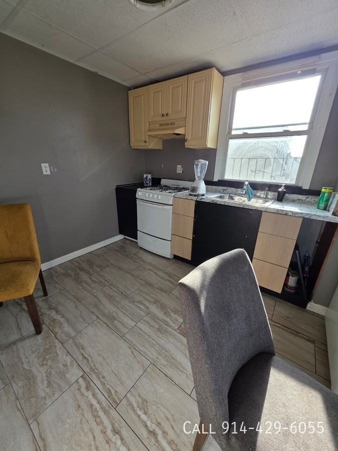 53 Charles St #3B - Photo 5 of 8