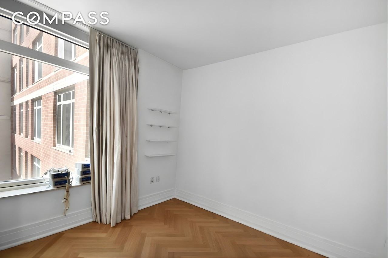 205 E 85th St #5A - Photo 3 of 15