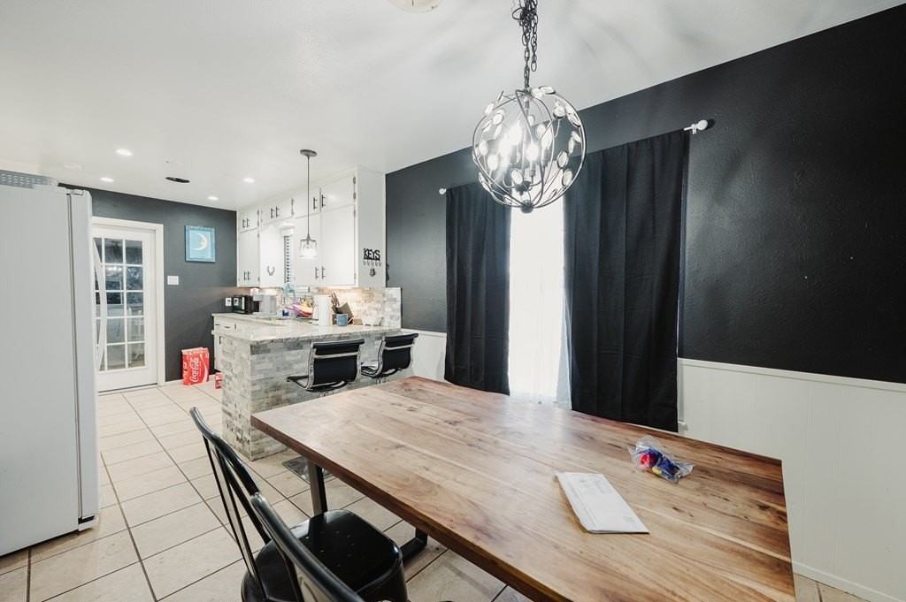 1529 E 52nd St - Photo 7 of 16