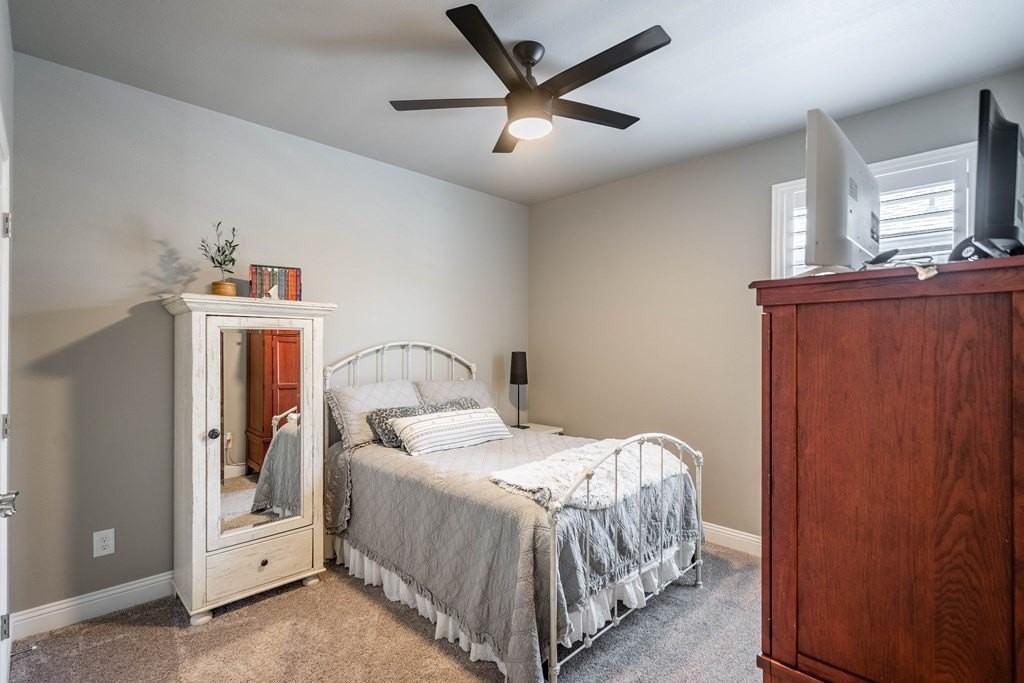 11 Los Campos Dr - Photo 4 of 30