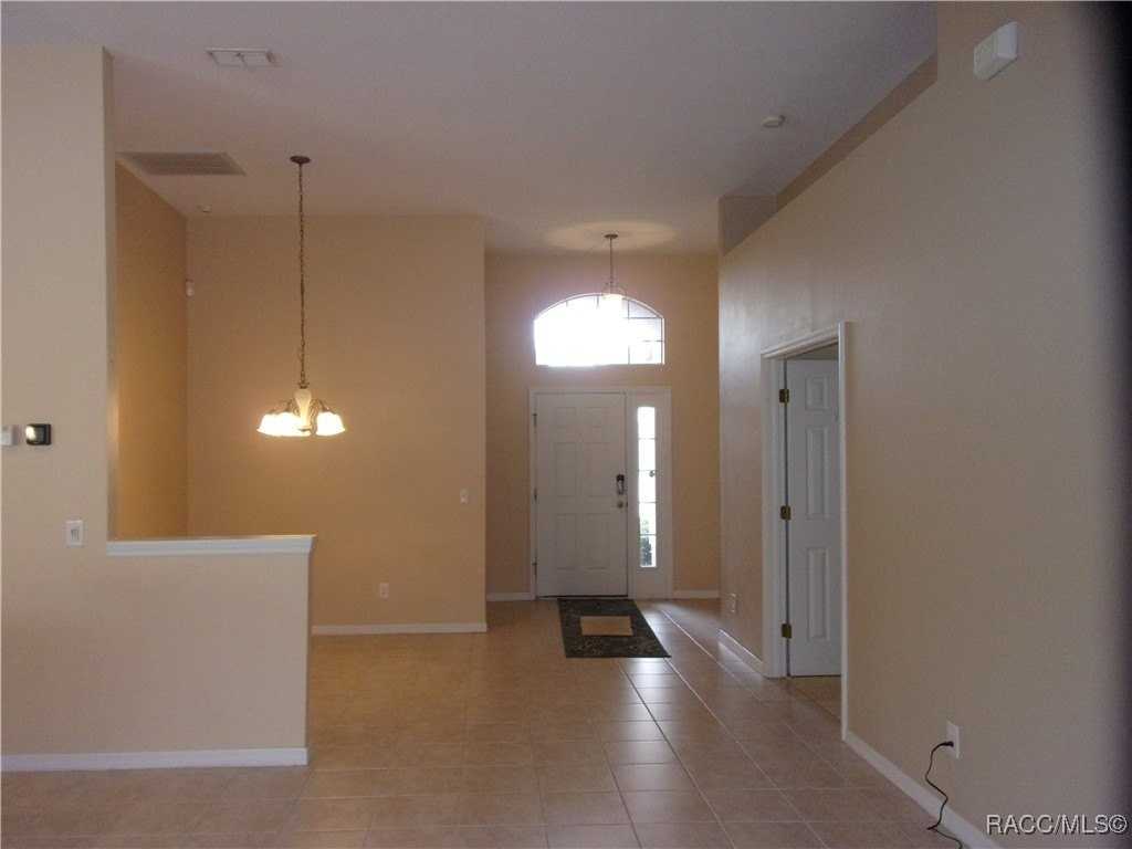 1933 W Shanelle Path - Photo 5 of 30