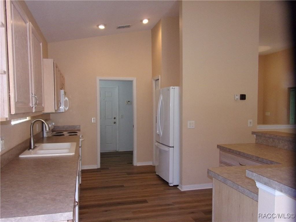 1933 W Shanelle Path - Photo 7 of 30