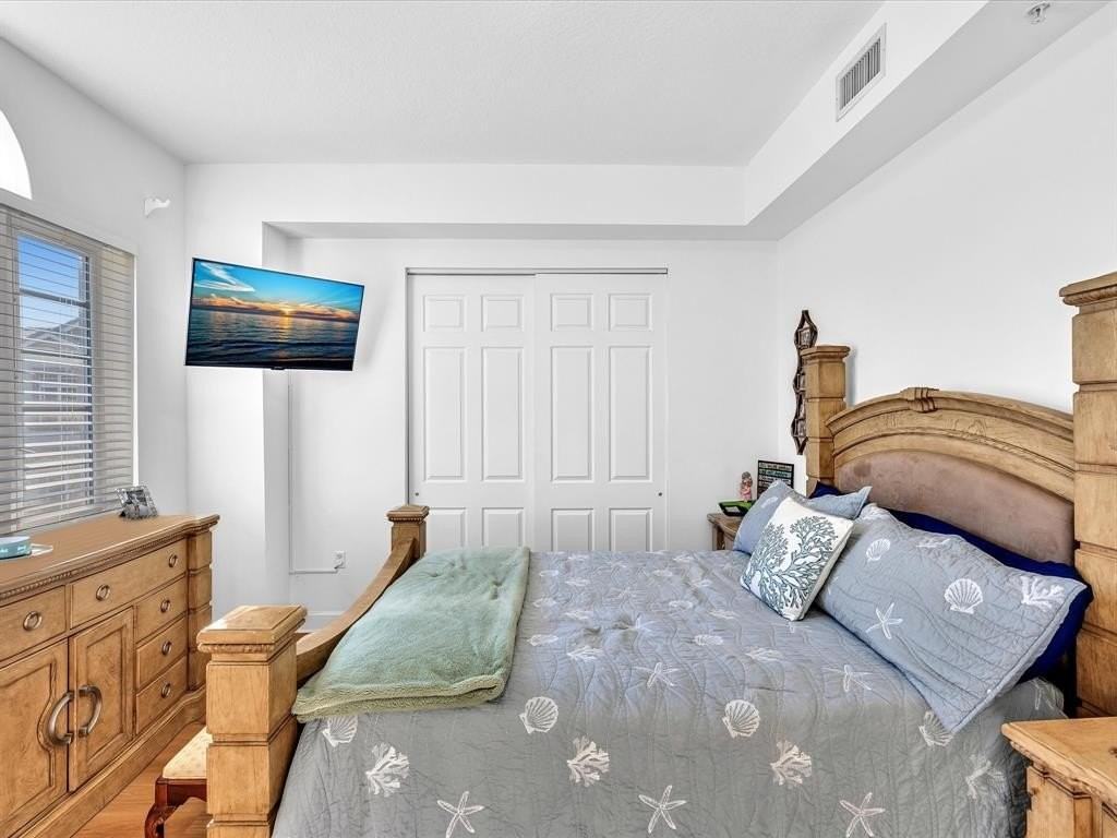 1801 Coral Heights Blvd - Photo 4 of 45