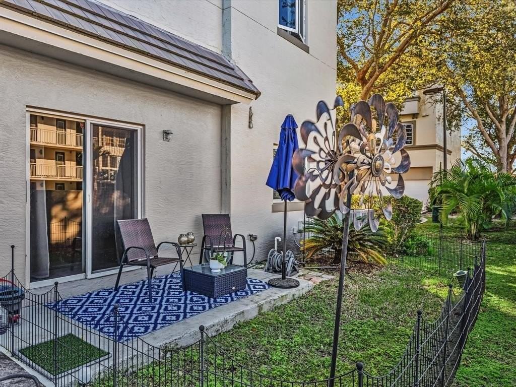 1801 Coral Heights Blvd - Photo 5 of 45