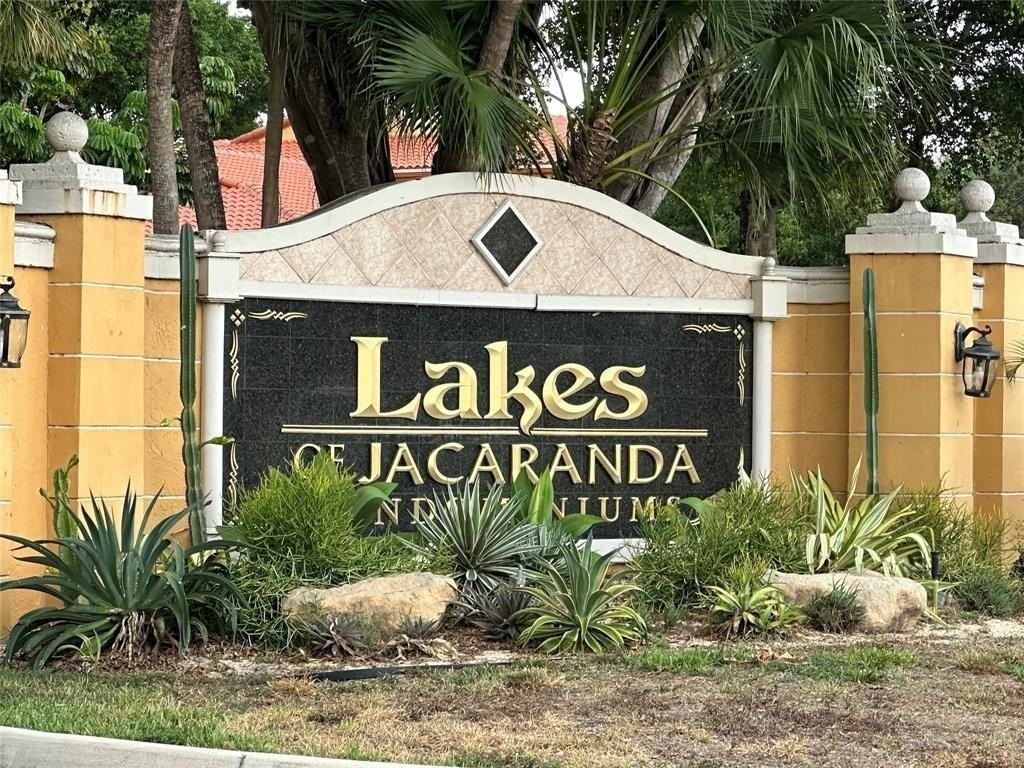 10741 Cleary Blvd #102 - Photo 3 of 12