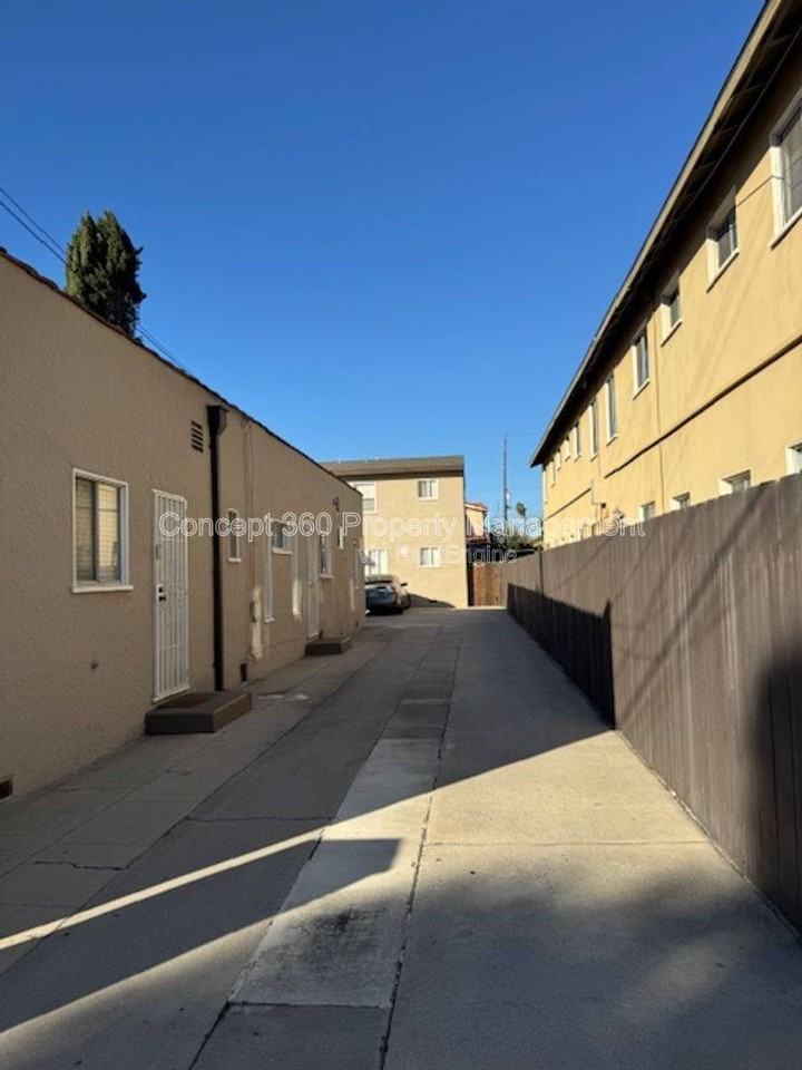 9850 9855 1 2 Arkansas St #B - Photo 2 of 10