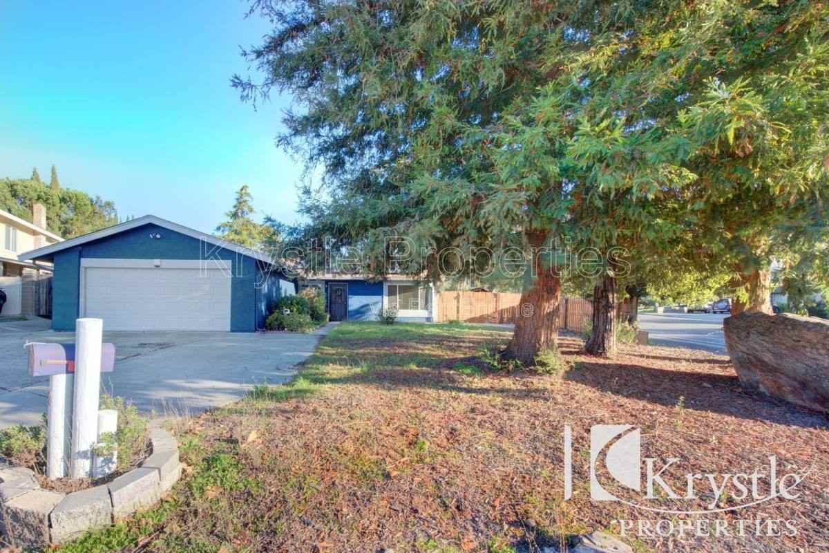 2 Bridge Ct - Photo 2 of 10